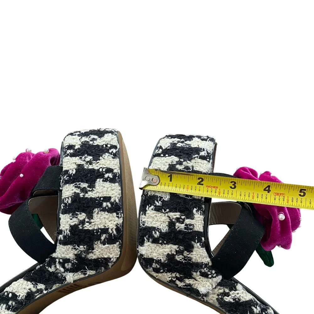 Betsey Johnson NEW Black & White Houndstooth Rosette Platform‎ Chunky Heels Sz 8